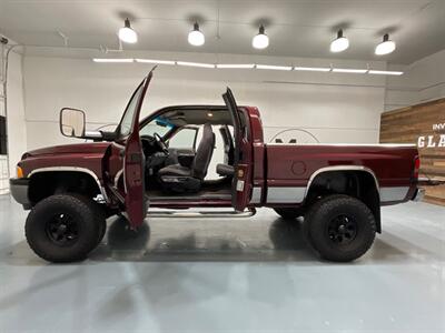 2000 Dodge Ram 2500 SLT Quad Cab 4X4 / 5.9L DIESEL / SHORT BED  / ZERO RUST / LIFTED - Photo 11 - Gladstone, OR 97027