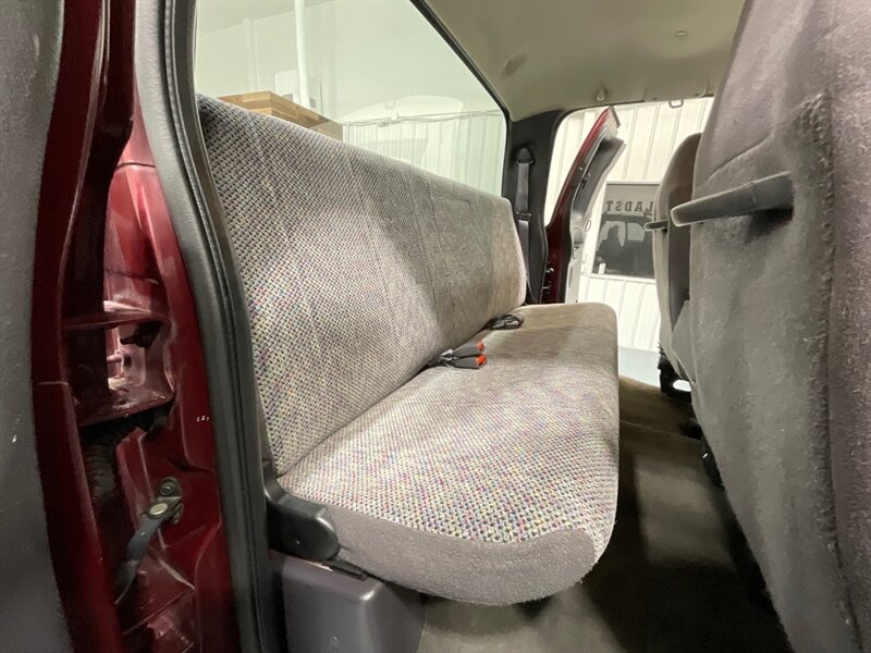 2000 Dodge Ram 2500 SLT Quad Cab 4X4 / 5.9L DIESEL / SHORT BED  / ZERO RUST / LIFTED - Photo 15 - Gladstone, OR 97027