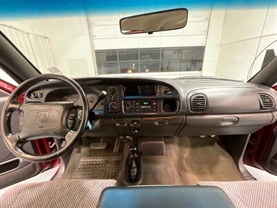 2000 Dodge Ram 2500 SLT Quad Cab 4X4 / 5.9L DIESEL / SHORT BED  / ZERO RUST / LIFTED - Photo 38 - Gladstone, OR 97027