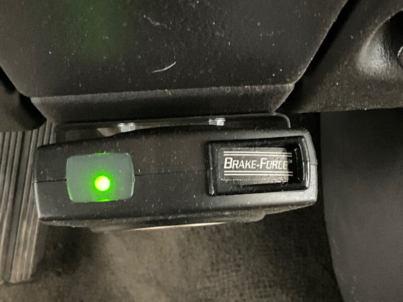 2000 Dodge Ram 2500 SLT Quad Cab 4X4 / 5.9L DIESEL / SHORT BED  / ZERO RUST / LIFTED - Photo 41 - Gladstone, OR 97027