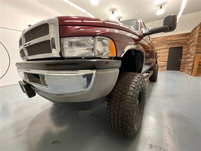 2000 Dodge Ram 2500 SLT Quad Cab 4X4 / 5.9L DIESEL / SHORT BED  / ZERO RUST / LIFTED - Photo 52 - Gladstone, OR 97027