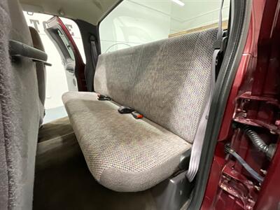 2000 Dodge Ram 2500 SLT Quad Cab 4X4 / 5.9L DIESEL / SHORT BED  / ZERO RUST / LIFTED - Photo 14 - Gladstone, OR 97027