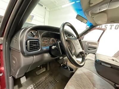 2000 Dodge Ram 2500 SLT Quad Cab 4X4 / 5.9L DIESEL / SHORT BED  / ZERO RUST / LIFTED - Photo 39 - Gladstone, OR 97027