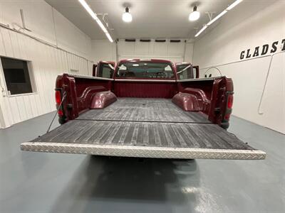 2000 Dodge Ram 2500 SLT Quad Cab 4X4 / 5.9L DIESEL / SHORT BED  / ZERO RUST / LIFTED - Photo 10 - Gladstone, OR 97027