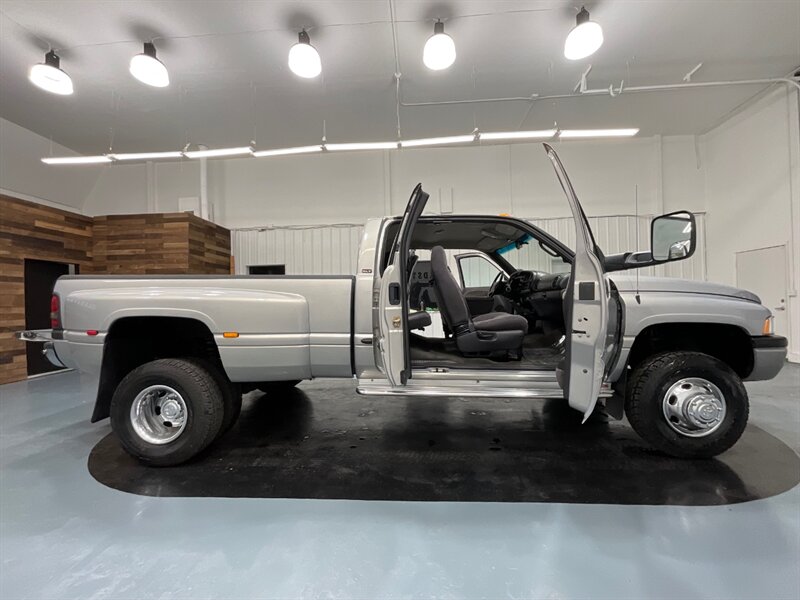 2001 Dodge Ram 3500 SLT Plus 4Dr  4X4/ 5.9L DIESEL / DUALLY /119K MILE  / LONG BED / RUST FREE / Excel Cond - Photo 36 - Gladstone, OR 97027