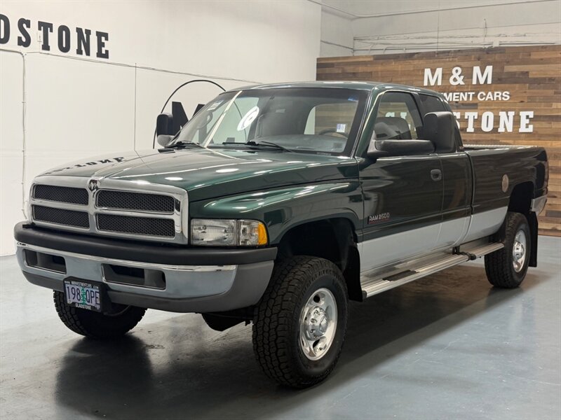 2001 Dodge Ram 2500 SLT Plus 4x4 5.9L CUMMINS DIESEL/ONLY 59,000 MILES  LOCAL OREGON TRUCK / PRESTINE - Photo 1 - Gladstone, OR 97027