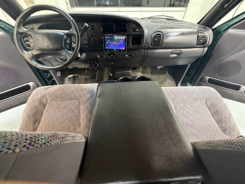 2001 Dodge Ram 2500 SLT Plus 4x4 5.9L CUMMINS DIESEL/ONLY 59,000 MILES  LOCAL OREGON TRUCK / PRESTINE - Photo 31 - Gladstone, OR 97027