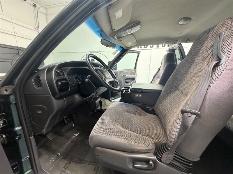 2001 Dodge Ram 2500 SLT Plus 4x4 5.9L CUMMINS DIESEL/ONLY 59,000 MILES  LOCAL OREGON TRUCK / PRESTINE - Photo 12 - Gladstone, OR 97027