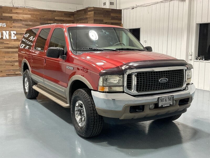 2001 Ford Excursion Limited 4X4 / 7.3L DIESEL / 3RD ROW SEAT / LOCAL / ZERO RUST / Leather w. Heated Seats / NEW TIRES - Photo 2 - Gladstone, OR 97027