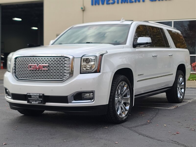 2016 GMC Yukon XL Denali LWB / AWD / Fully Equipped / BEAUTIFUL  / Long Wheel Base / ULTIMATE in LUXURY - Photo 1 - Portland, OR 97217