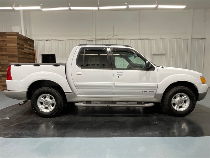 2002 Ford Explorer Sport Trac Value SUV Truck 4X4 / 4.0L V6 / Leather / Sunroof  / LOCAL NO RUST - Photo 4 - Gladstone, OR 97027