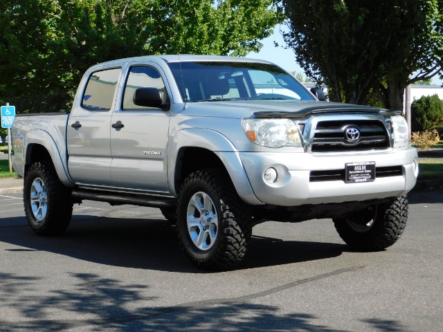 2006 Toyota Tacoma Double Cab / 4x4 / RR Diff Locks / LIFTED LIFTED   - Photo 2 - Portland, OR 97217