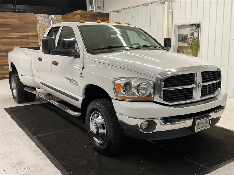 2006 Dodge Ram 3500 Big Horn 4X4 / 5.9L CUMMINS DIESEL / DUALLY /LOCAL  / RUST FREE - Photo 2 - Gladstone, OR 97027