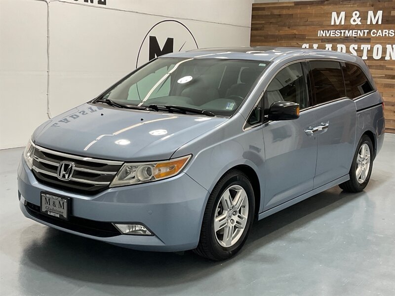 2012 Honda Odyssey Touring Elite Minivan / 1-OWNER / DVD/Navi/Camera  / TIMING BELT SERVICE ALREADY DONE - Photo 1 - Gladstone, OR 97027