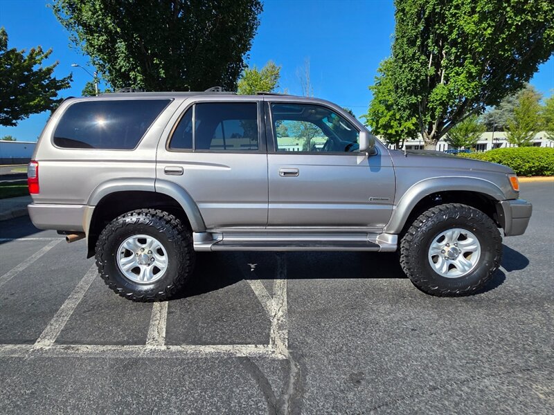 2002 Toyota 4Runner SPORT 4X4 / V6 3.4L / NEW LIFT + TIRES / LOW MILES / LEATHER / HOOD SCOOP / IMMACULATE - Photo 4 - Portland, OR 97217
