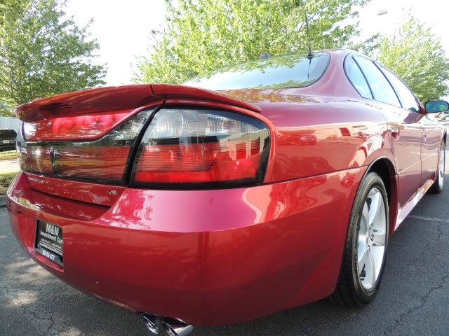 2004 Pontiac Bonneville GXP / Leather / Sunroof / Only 122K Miles   - Photo 12 - Portland, OR 97217