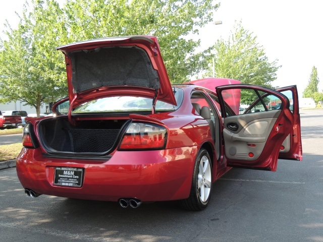 2004 Pontiac Bonneville GXP / Leather / Sunroof / Only 122K Miles   - Photo 29 - Portland, OR 97217