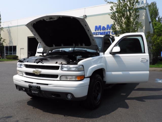 2005 Chevrolet Suburban 1500 Z71 / 4WD / Leather / DVD / Sunroof / Excel C   - Photo 51 - Portland, OR 97217