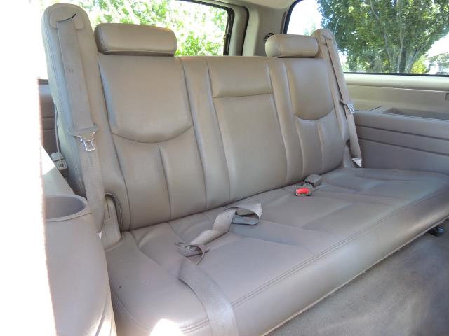 2005 Chevrolet Suburban 1500 Z71 / 4WD / Leather / DVD / Sunroof / Excel C   - Photo 15 - Portland, OR 97217