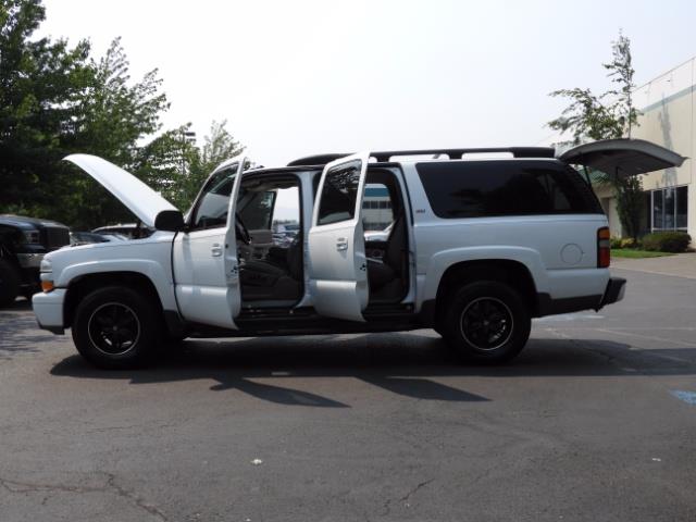 2005 Chevrolet Suburban 1500 Z71 / 4WD / Leather / DVD / Sunroof / Excel C   - Photo 52 - Portland, OR 97217