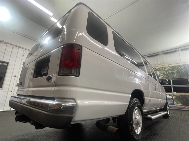 2003 Ford E-Series Van E-350 XLT Ext Pass V   - Photo 10 - Gladstone, OR 97027