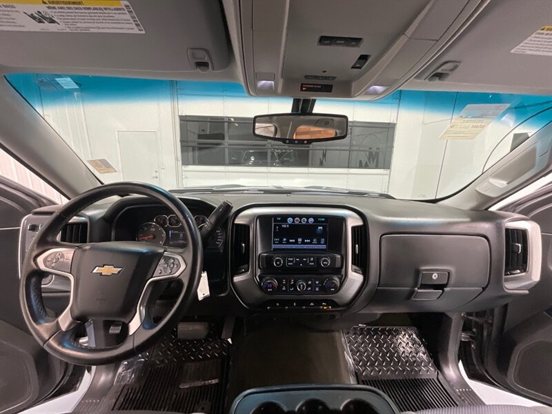 2017 Chevrolet Silverado 1500 LT Crew Cab 4X4 / 5.3L V8 / Backup Camera  /Rust Free Truck / Excel Cond - Photo 21 - Gladstone, OR 97027