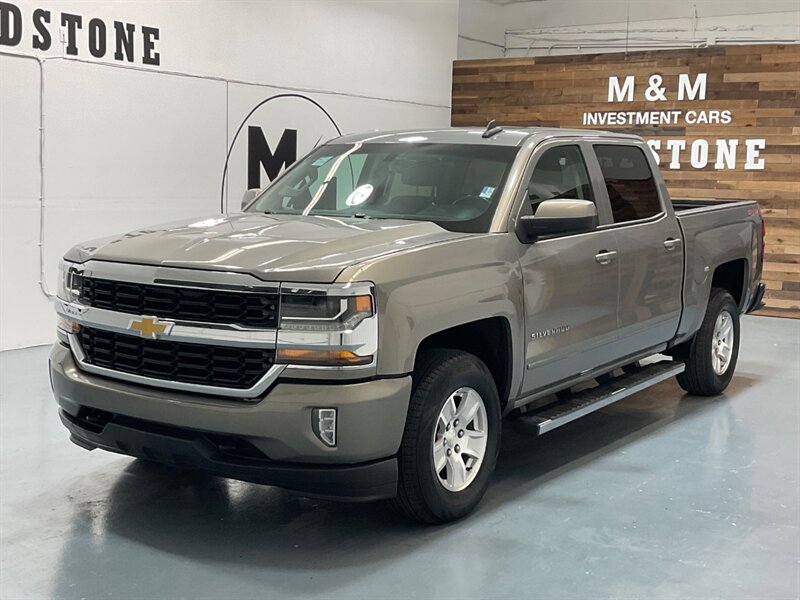 2017 Chevrolet Silverado 1500 LT Crew Cab 4X4 / 5.3L V8 / Backup Camera  /Rust Free Truck / Excel Cond - Photo 1 - Gladstone, OR 97027