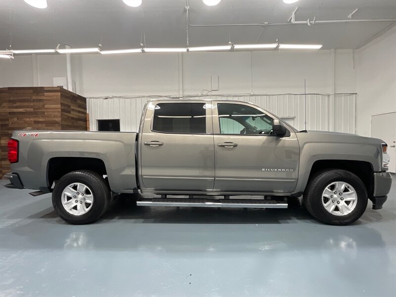 2017 Chevrolet Silverado 1500 LT Crew Cab 4X4 / 5.3L V8 / Backup Camera  /Rust Free Truck / Excel Cond - Photo 4 - Gladstone, OR 97027