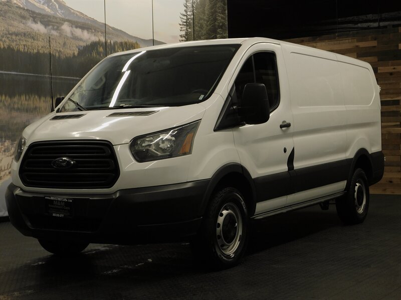 2015 Ford Transit 250 Cargo Van / LOW   - Photo 31 - Gladstone, OR 97027