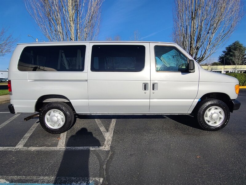 2007 Ford E-Series Van Super Duty 1-TON / 8 PASSENGER / 90,000 MILES  / FRESH TRADE-IN / EXCELLENT SHAPE - Photo 4 - Portland, OR 97217