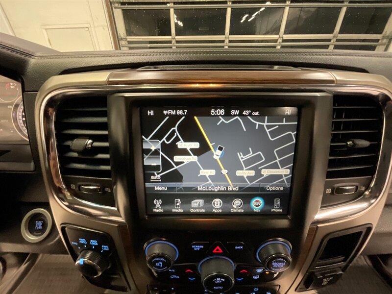 2013 RAM 1500 Laramie Crew Cab 4X4 / 5.7L HEMI / Leather Heated  / Sunroof / Towing Package & Trailer Brake controller / Navigation / 108,000 MILES - Photo 37 - Gladstone, OR 97027