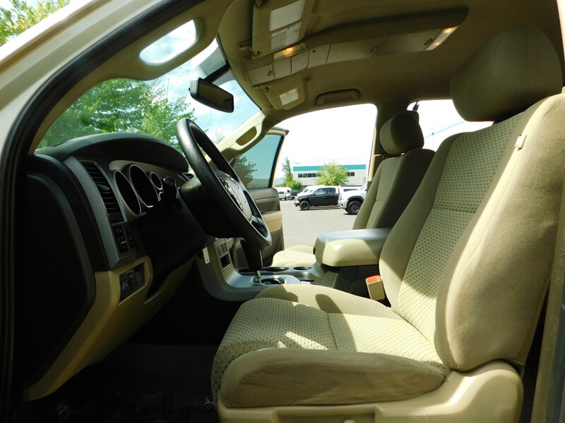 2010 Toyota Tundra SR5 Double Cab 4X4 5.7L 8Cyl / Backup Cam / LIFTED   - Photo 12 - Portland, OR 97217