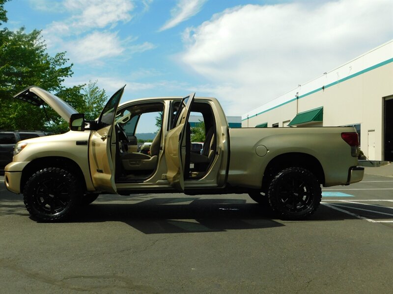 2010 Toyota Tundra SR5 Double Cab 4X4 5.7L 8Cyl / Backup Cam / LIFTED   - Photo 26 - Portland, OR 97217