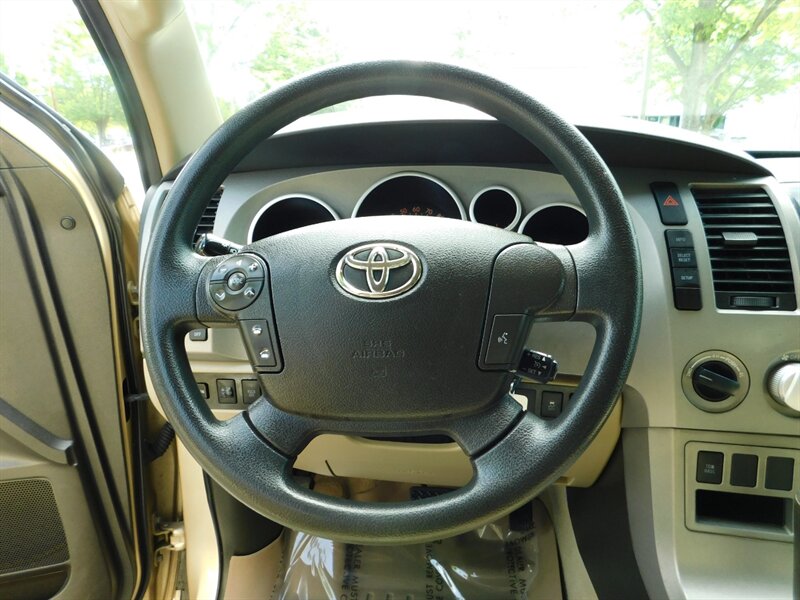 2010 Toyota Tundra SR5 Double Cab 4X4 5.7L 8Cyl / Backup Cam / LIFTED   - Photo 17 - Portland, OR 97217