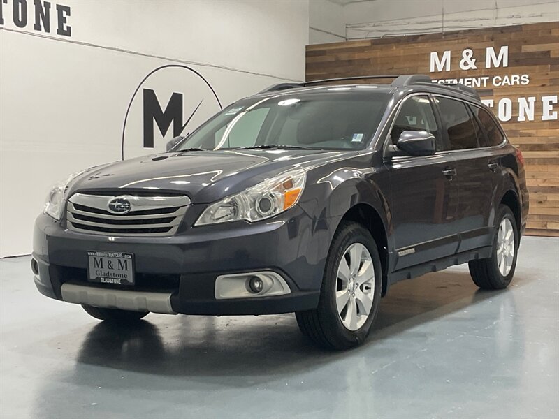 2012 Subaru Outback 2.5i Limited Wagon AWD / Leather /TIMING BELT DONE  / Backup Camera / Heated Seats / Sunroof - Photo 1 - Gladstone, OR 97027