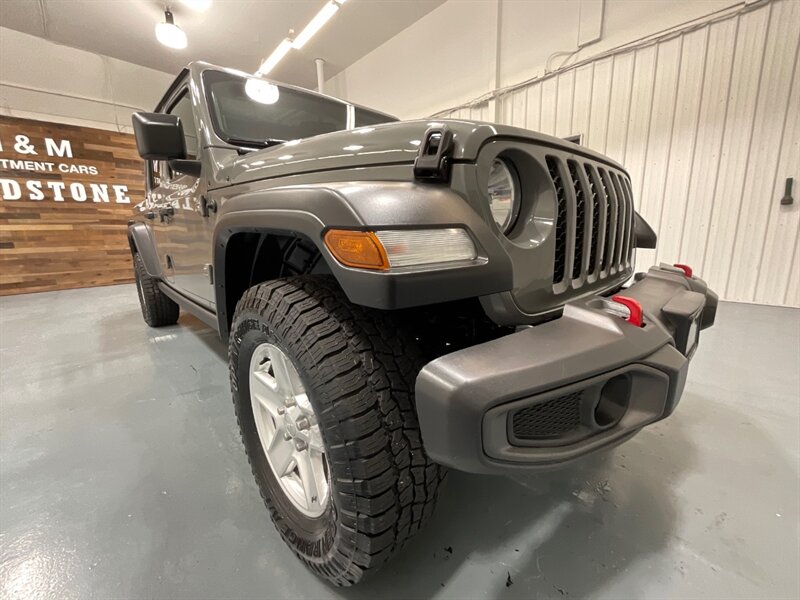 2020 Jeep Gladiator Sport Pickup 4X4 / 3.6L V6 / 6-SPEED MANUAL / HARD TOP / Alpine Premium Audio System/ ZERO RUST - Photo 56 - Gladstone, OR 97027