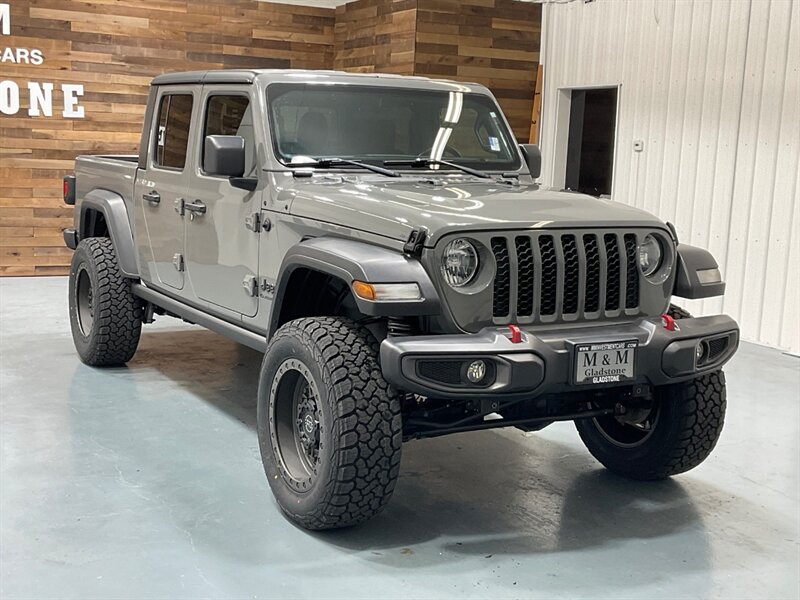 2020 Jeep Gladiator Sport 4X4 6-SPEED MANUAL NEW LIFT WHEELS TIRES  / HARD TOP / Alpine Premium Audio System/ ZERO RUST