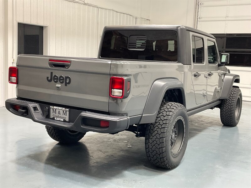 2020 Jeep Gladiator Sport 4X4 6-SPEED MANUAL NEW LIFT WHEELS TIRES  / HARD TOP / Alpine Premium Audio System/ ZERO RUST - Photo 8 - Gladstone, OR 97027