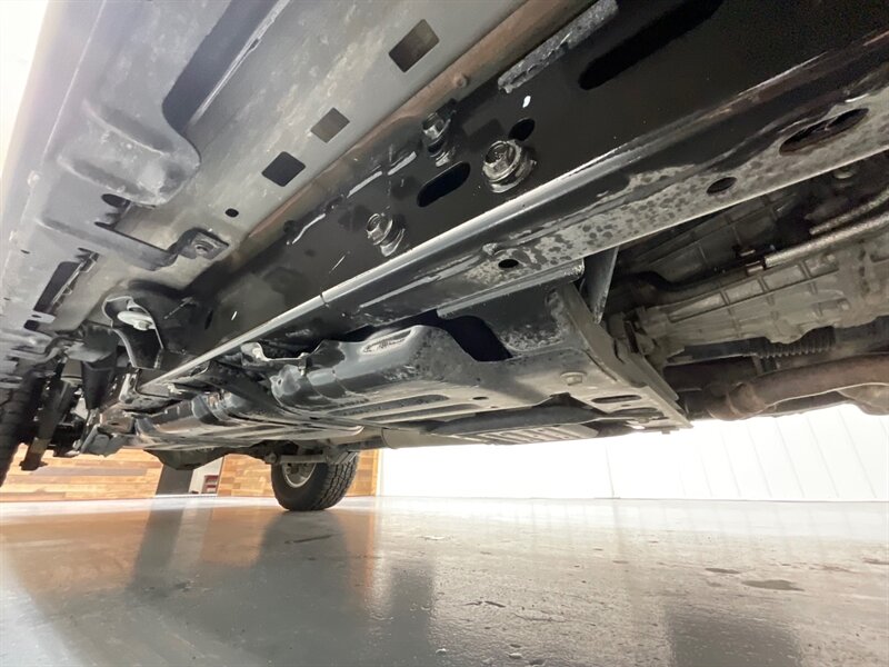 2020 Jeep Gladiator Sport Pickup 4X4 / 3.6L V6 / 6-SPEED MANUAL / HARD TOP / Alpine Premium Audio System/ ZERO RUST - Photo 49 - Gladstone, OR 97027