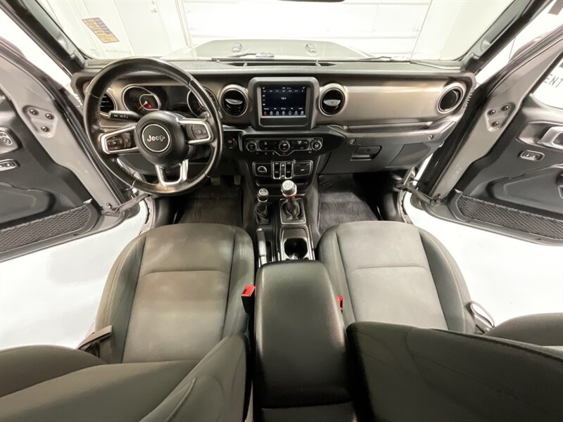 2020 Jeep Gladiator Sport 4X4 6-SPEED MANUAL NEW LIFT WHEELS TIRES  / HARD TOP / Alpine Premium Audio System/ ZERO RUST - Photo 43 - Gladstone, OR 97027