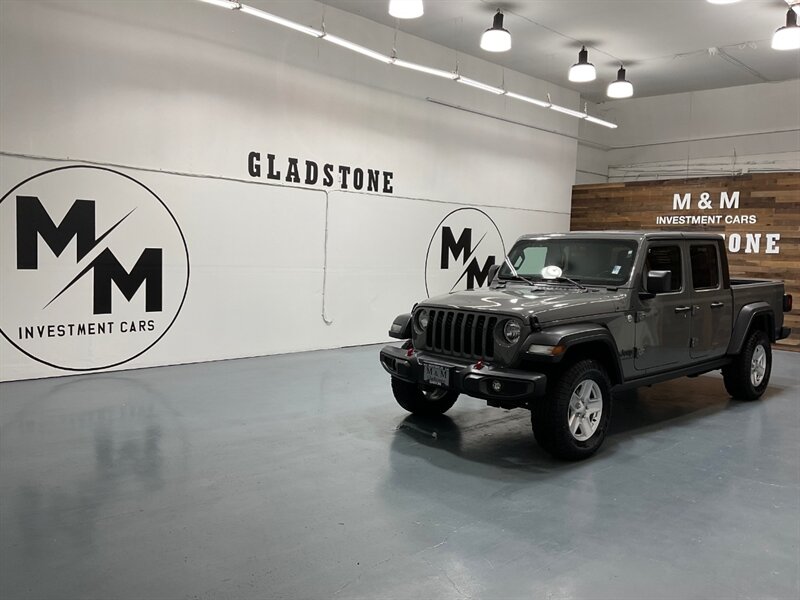 2020 Jeep Gladiator Sport Pickup 4X4 / 3.6L V6 / 6-SPEED MANUAL / HARD TOP / Alpine Premium Audio System/ ZERO RUST - Photo 25 - Gladstone, OR 97027