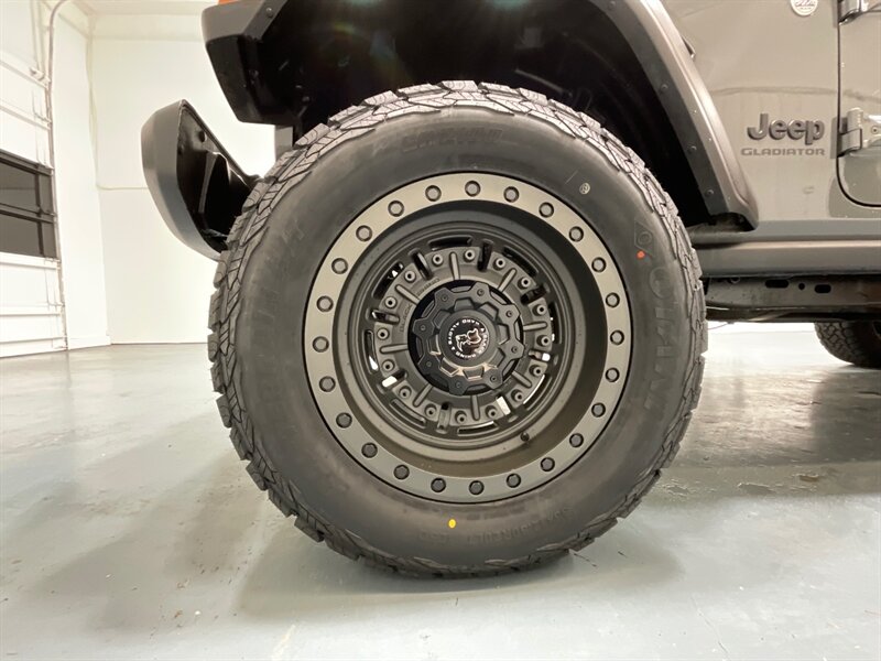 2020 Jeep Gladiator Sport 4X4 6-SPEED MANUAL NEW LIFT WHEELS TIRES  / HARD TOP / Alpine Premium Audio System/ ZERO RUST - Photo 23 - Gladstone, OR 97027