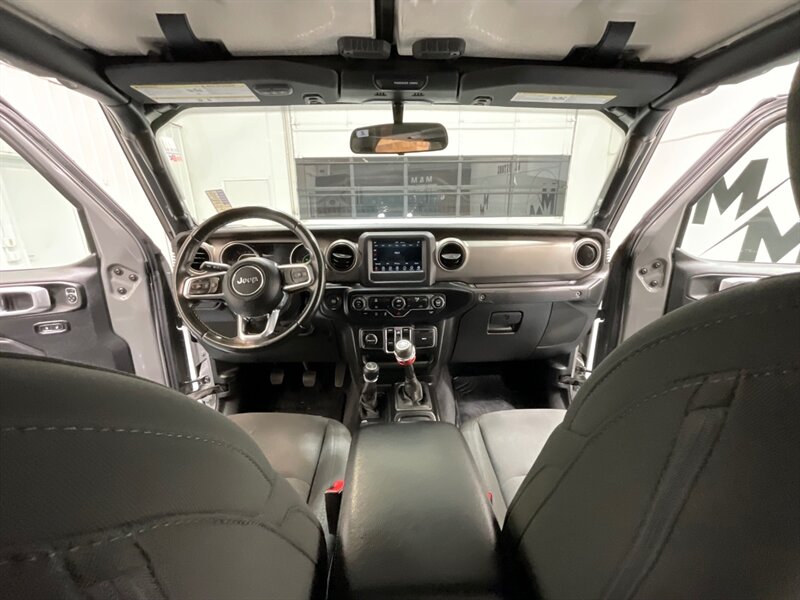 2020 Jeep Gladiator Sport 4X4 6-SPEED MANUAL NEW LIFT WHEELS TIRES  / HARD TOP / Alpine Premium Audio System/ ZERO RUST - Photo 42 - Gladstone, OR 97027
