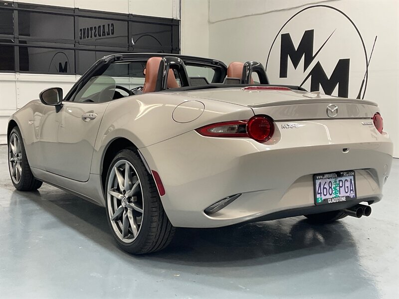 2022 Mazda MX-5 Miata Grand Touring 2dr Convertible / Auto/ 7K Miles / Leather Heated Seats / Navigation & Rear view Camera / 1-OWNER LOCAL - Photo 35 - Gladstone, OR 97027