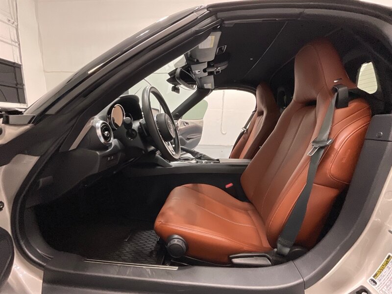 2022 Mazda MX-5 Miata Grand Touring 2dr Convertible / Auto/ 7K Miles / Leather Heated Seats / Navigation & Rear view Camera / 1-OWNER LOCAL - Photo 12 - Gladstone, OR 97027