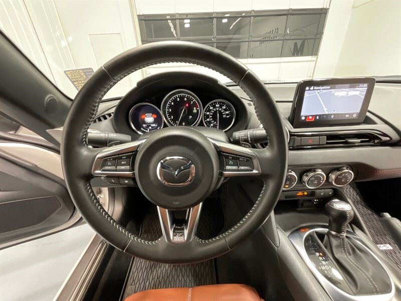 2022 Mazda MX-5 Miata Grand Touring 2dr Convertible / Auto/ 7K Miles / Leather Heated Seats / Navigation & Rear view Camera / 1-OWNER LOCAL - Photo 19 - Gladstone, OR 97027