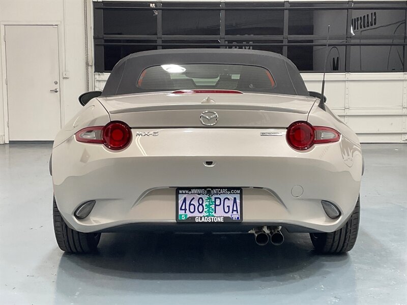 2022 Mazda MX-5 Miata Grand Touring 2dr Convertible / Auto/ 7K Miles / Leather Heated Seats / Navigation & Rear view Camera / 1-OWNER LOCAL - Photo 6 - Gladstone, OR 97027