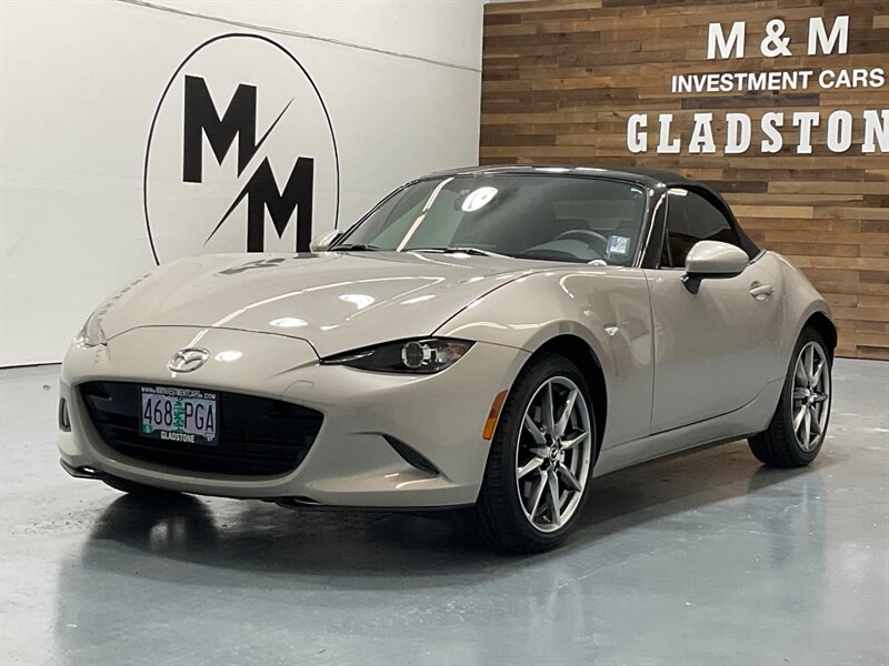 2022 Mazda MX-5 Miata Grand Touring 2dr Convertible / Auto/ 7K Miles / Leather Heated Seats / Navigation & Rear view Camera / 1-OWNER LOCAL - Photo 1 - Gladstone, OR 97027