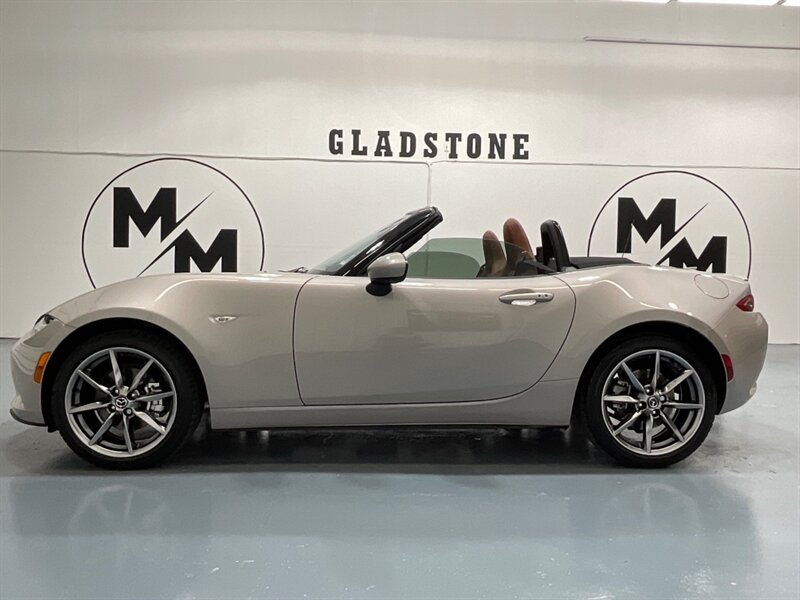 2022 Mazda MX-5 Miata Grand Touring 2dr Convertible / Auto/ 7K Miles / Leather Heated Seats / Navigation & Rear view Camera / 1-OWNER LOCAL - Photo 10 - Gladstone, OR 97027