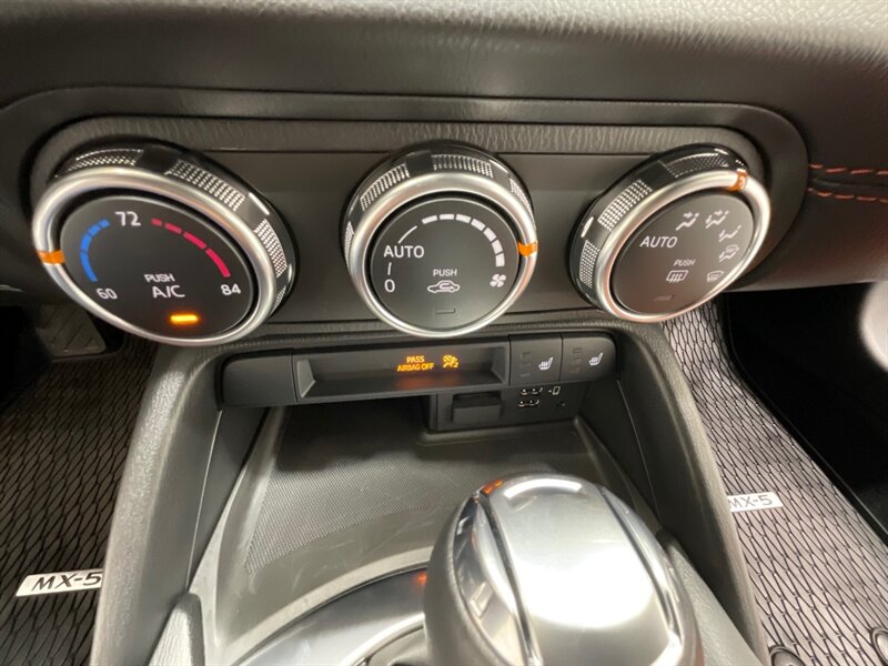 2022 Mazda MX-5 Miata Grand Touring 2dr Convertible / Auto/ 7K Miles / Leather Heated Seats / Navigation & Rear view Camera / 1-OWNER LOCAL - Photo 20 - Gladstone, OR 97027